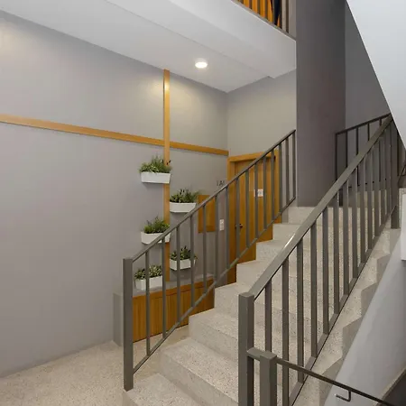 Liiiving In - Invictus Bolhao Market Apartment Porto